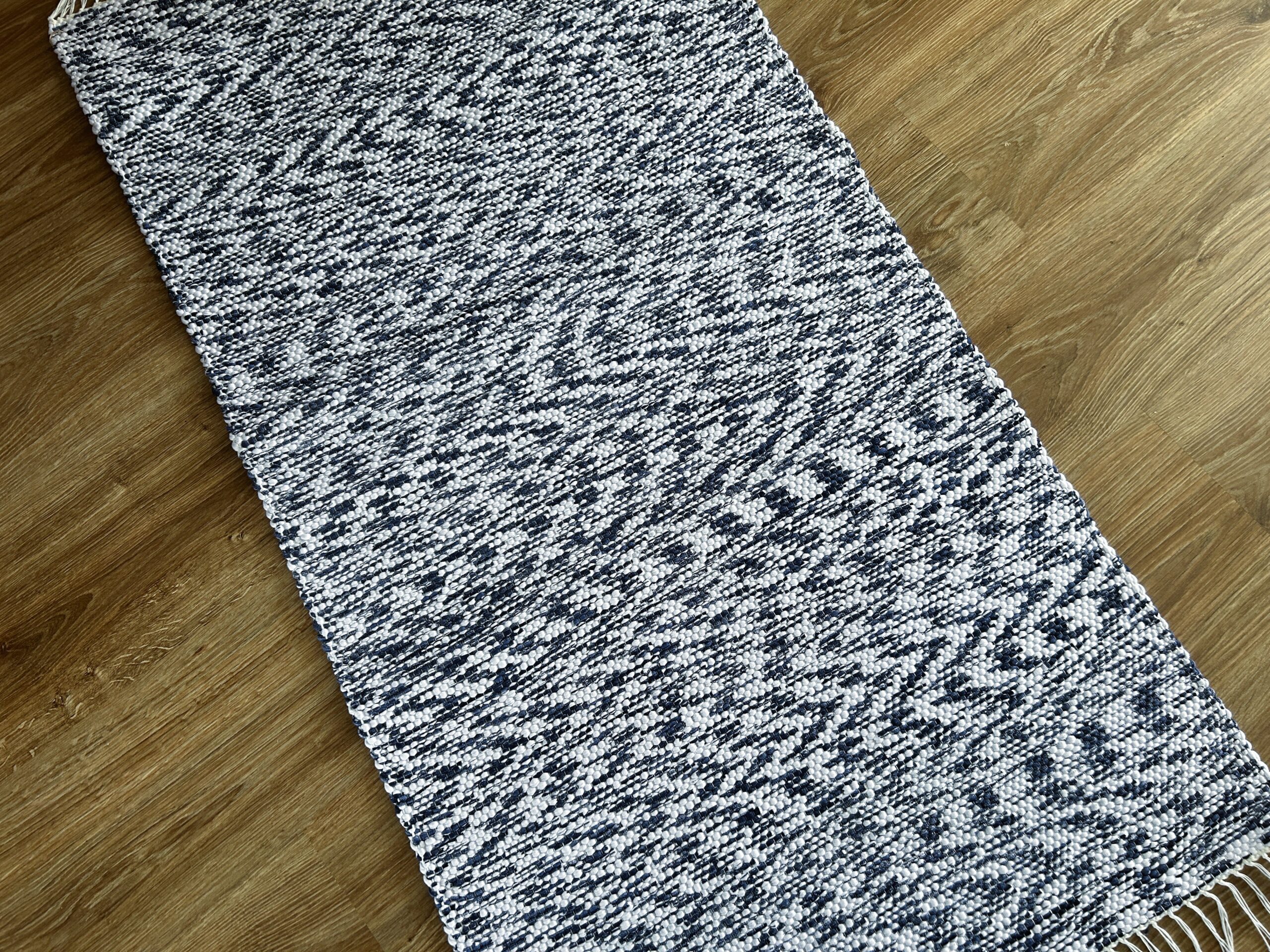 0,66 x 1,28 / 0,68 x 1,71 Tumesinise - valge - kirju - Image 4